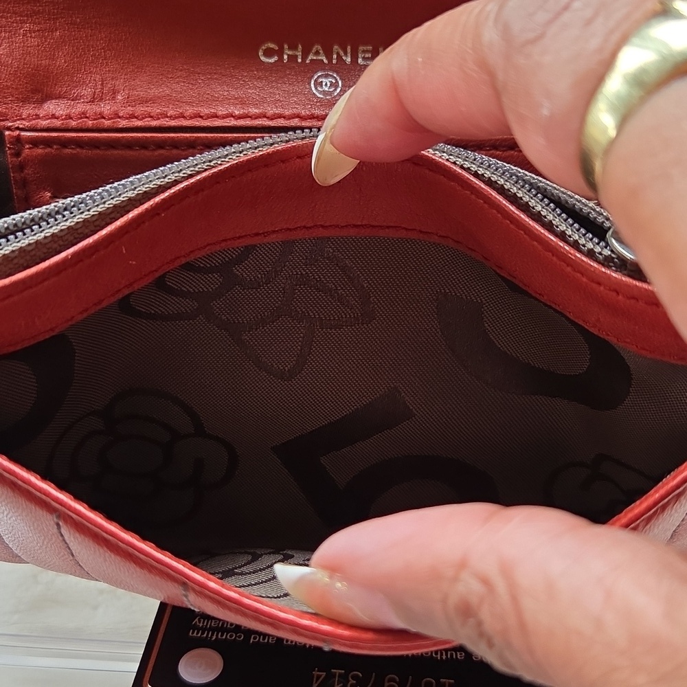 Chanel Mademoiselle Classic Red Leather Wallet - Picture 8 of 9